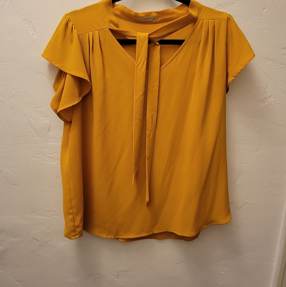 Active USA Mustard Yellow Blouse Large